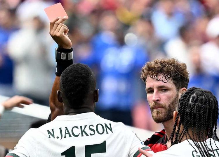Nicolas Jackson Terancam Dicadangkan Usai Kartu Merah